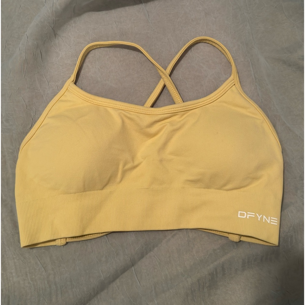 🌻Dfyne Dynamic backless sports bra small 🌻